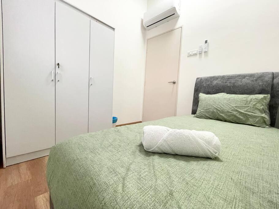말라카 Quartz Near To Jonker Walk With Infinity Pool Cozy 3B2B 아파트 외부 사진