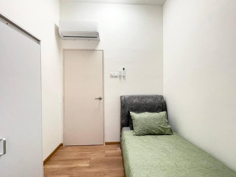 말라카 Quartz Near To Jonker Walk With Infinity Pool Cozy 3B2B 아파트 외부 사진
