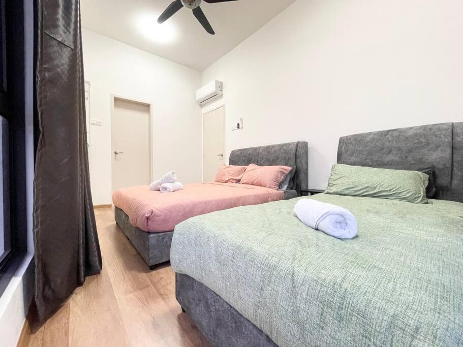 말라카 Quartz Near To Jonker Walk With Infinity Pool Cozy 3B2B 아파트 외부 사진