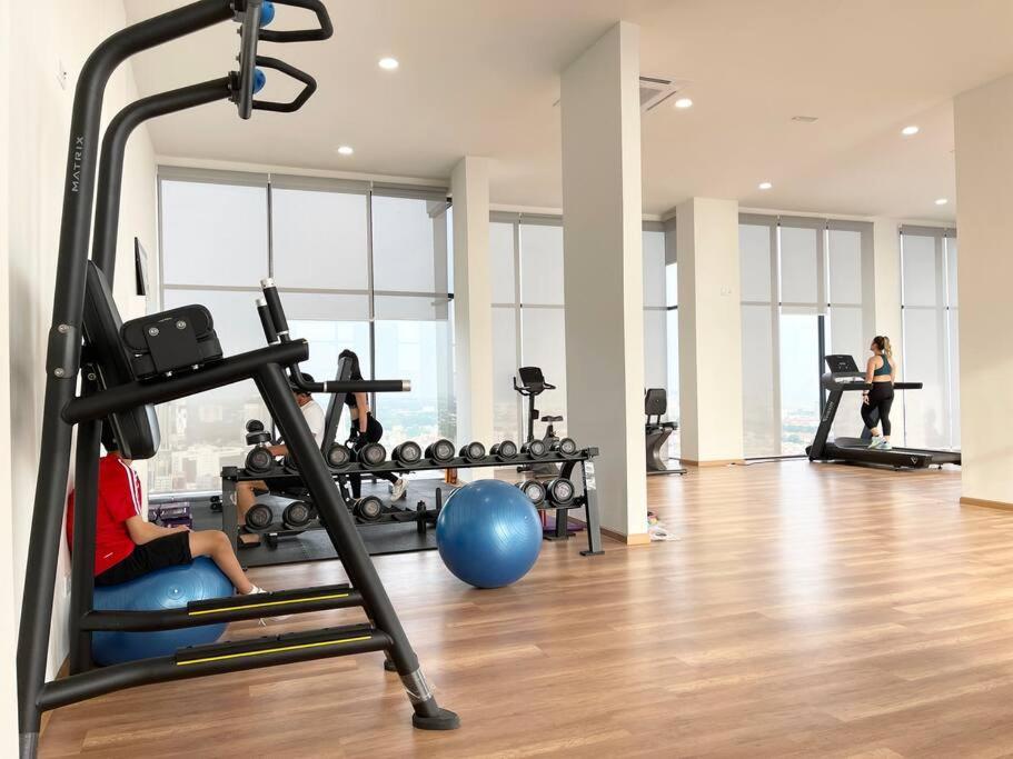 말라카 Quartz Near To Jonker Walk With Infinity Pool Cozy 3B2B 아파트 외부 사진