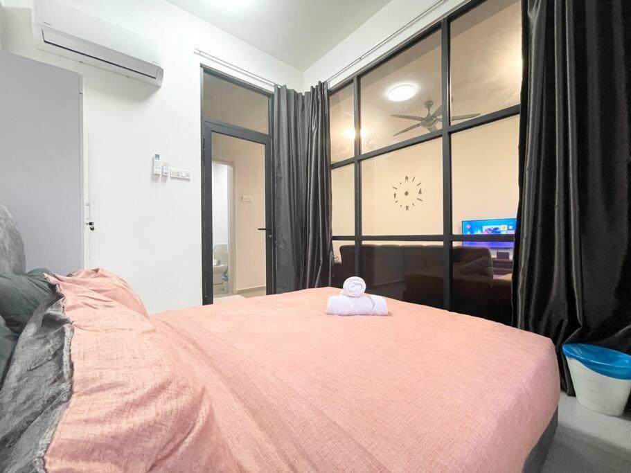 말라카 Quartz Near To Jonker Walk With Infinity Pool Cozy 3B2B 아파트 외부 사진
